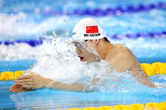 Qin Haiyang grabs first swimming gold at World Aquatics Championships
